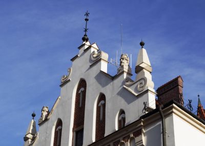 Attyka elewacji zachodniej. Fot. Ludmiła Łapka Biuro Architekta Miasta